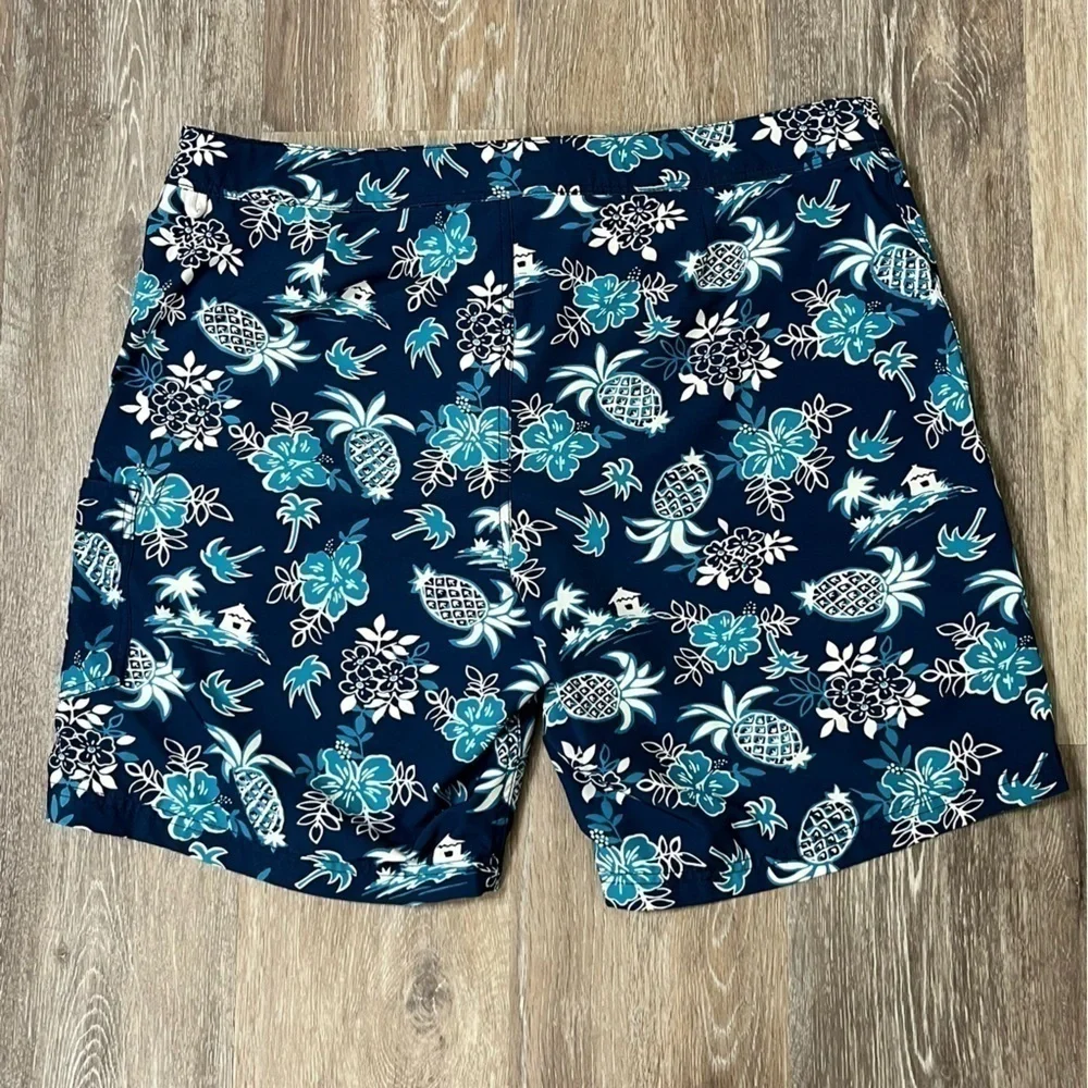 J.Crew Factory men’s Flex Swimwear pineapple print board shorts, size 38.